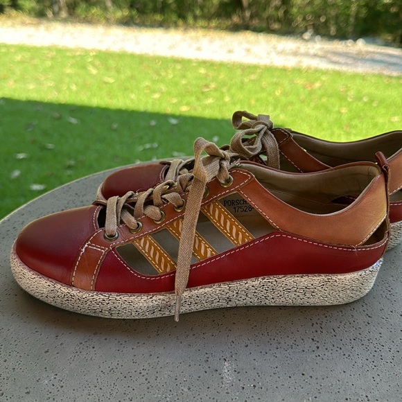 L’Artiste by Spring Step Sneakers - Picture 9 of 15